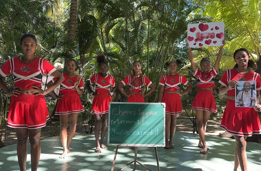 Greeting Video from Africa - Rainforest Girl